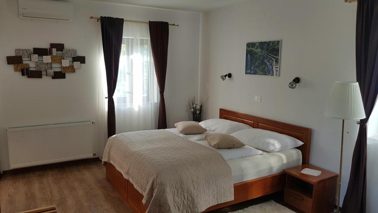B&B Plitvice Lakes Villa Mija Plitvica selo Bagian luar foto