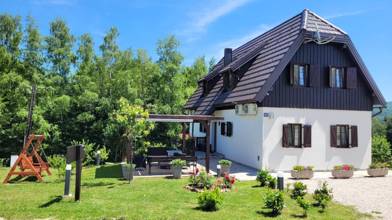 B&B Plitvice Lakes Villa Mija Plitvica selo Bagian luar foto