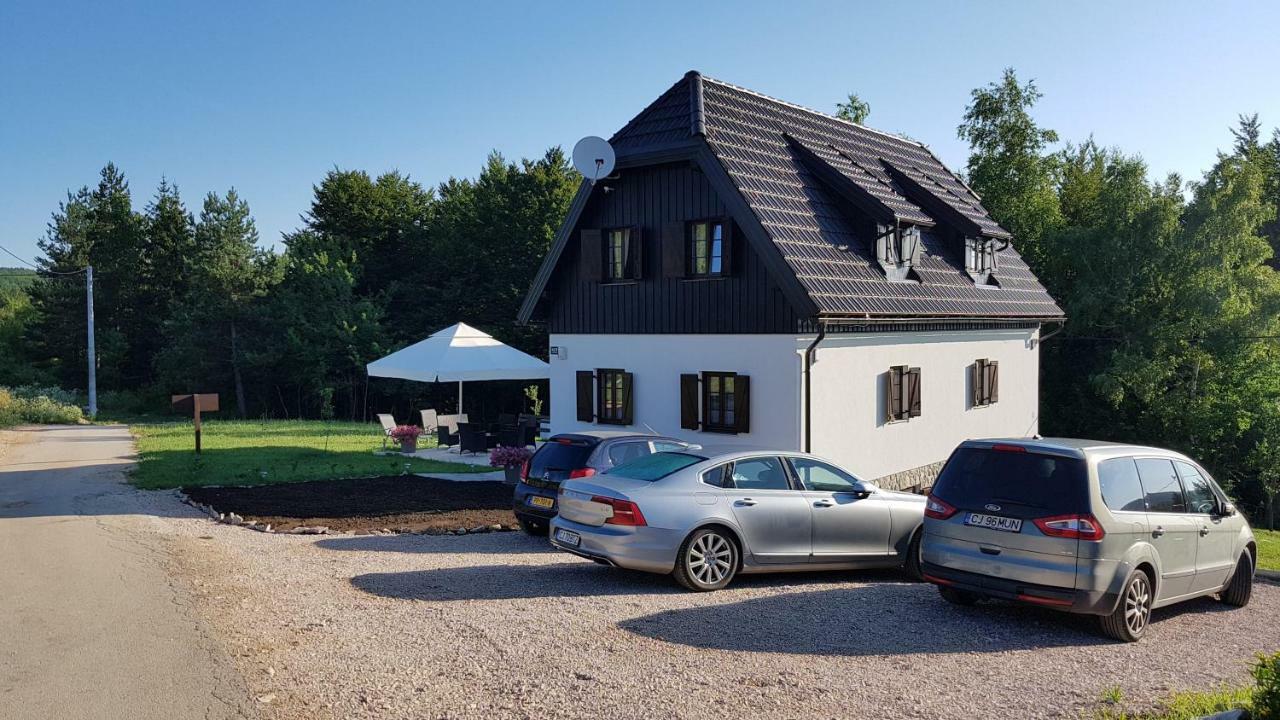 B&B Plitvice Lakes Villa Mija Plitvica selo Bagian luar foto
